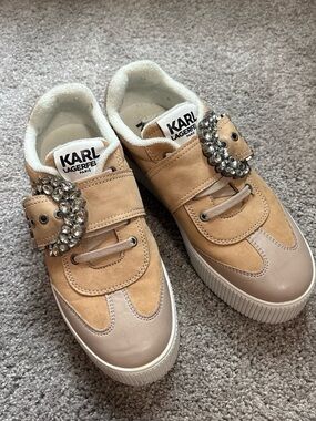 Karl Lagerfeld Kids Tan & Beige Rhinestone Buckle Sneakers